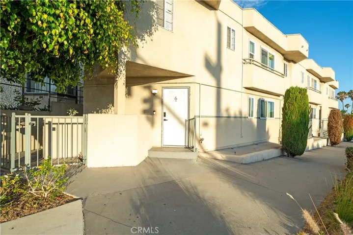 7050 S La Cienega, Inglewood, California 90302