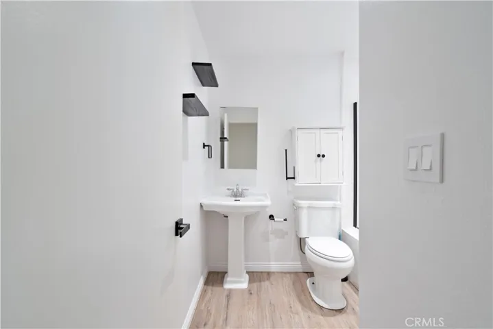 7050 S La Cienega, Inglewood, California 90302