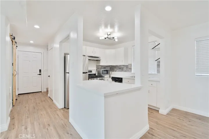 7050 S La Cienega, Inglewood, California 90302