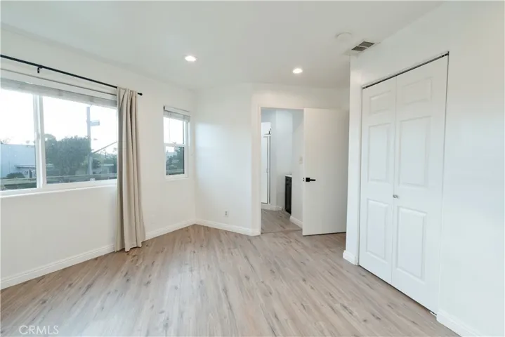 7050 S La Cienega, Inglewood, California 90302