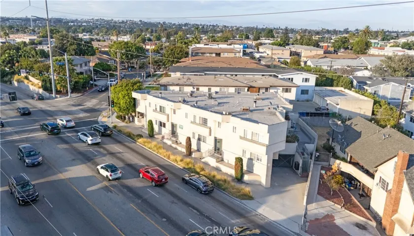 7050 S La Cienega, Inglewood, California 90302