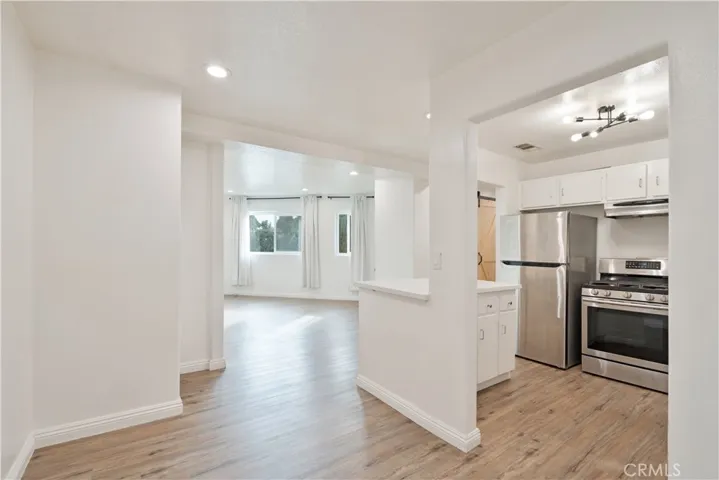 7050 S La Cienega, Inglewood, California 90302