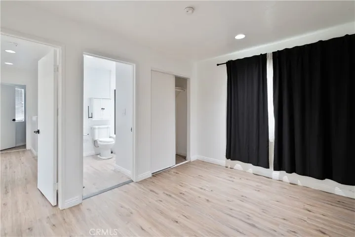 7050 S La Cienega, Inglewood, California 90302