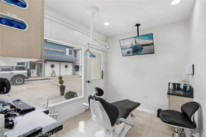 122 Agate, Newport Beach, California 92662