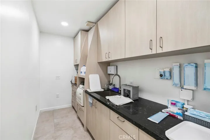 122 Agate, Newport Beach, California 92662