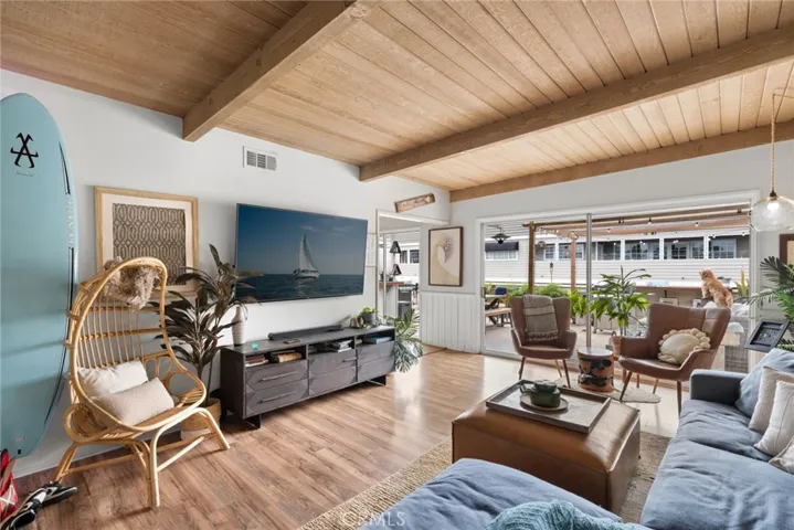 2nd Floor Unit Living Room