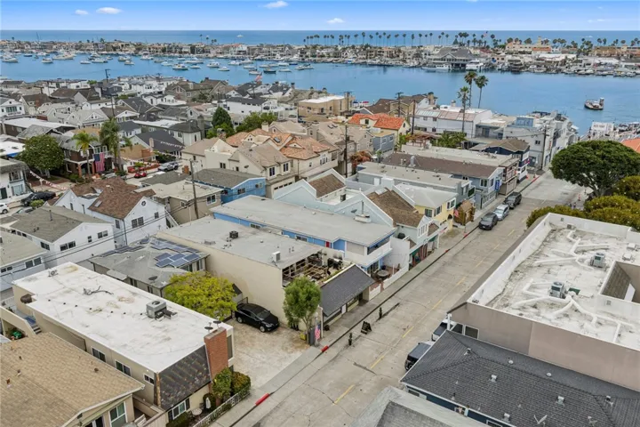 122 Agate, Newport Beach, California 92662
