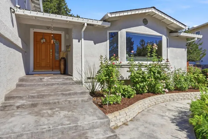 6124 Corte De La Reina, San Jose, California 95120