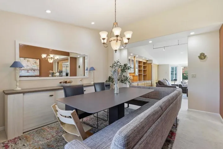 6124 Corte De La Reina, San Jose, California 95120