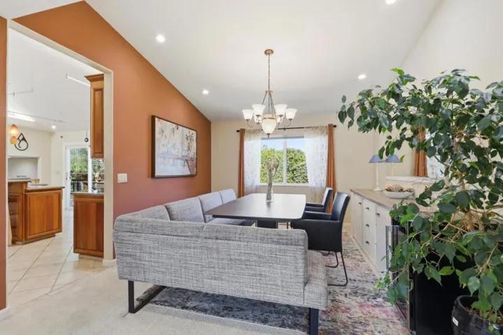 6124 Corte De La Reina, San Jose, California 95120