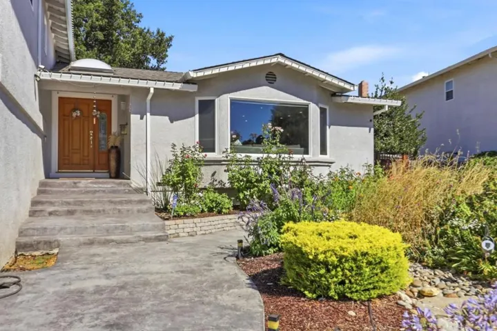 6124 Corte De La Reina, San Jose, California 95120