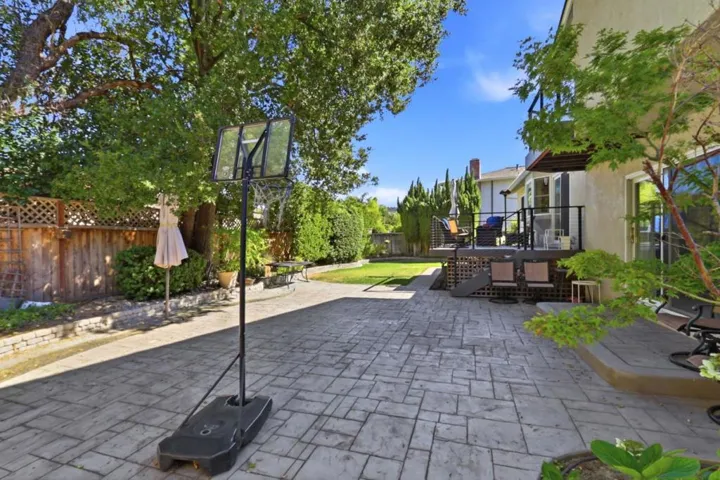 6124 Corte De La Reina, San Jose, California 95120