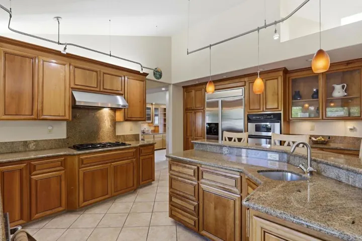 6124 Corte De La Reina, San Jose, California 95120