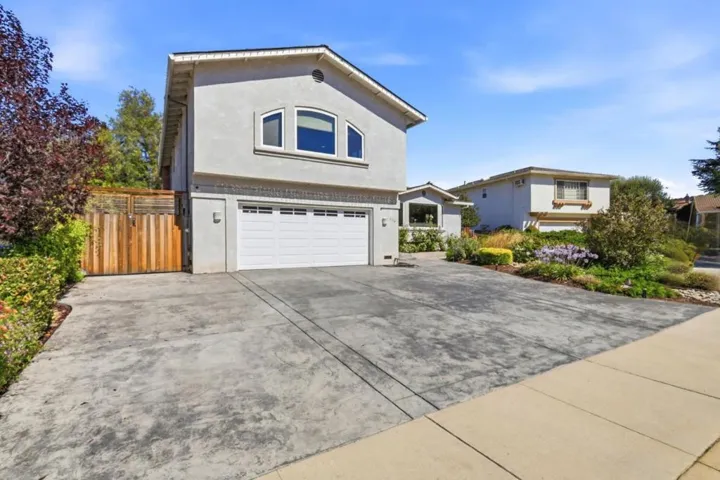 6124 Corte De La Reina, San Jose, California 95120