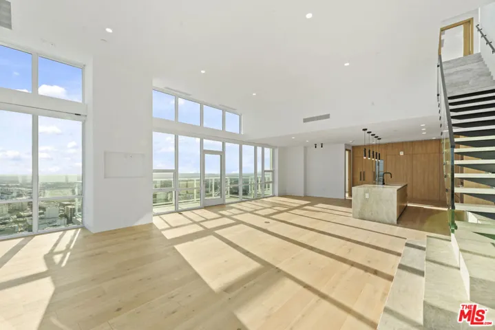 230 W Olympic Boulevard Ph 2, Los Angeles, California 90015