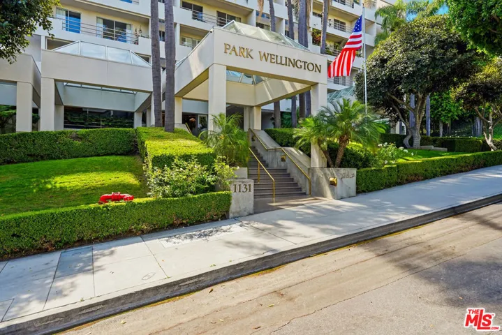 1131 Alta Loma Road 326, West Hollywood, California 90069