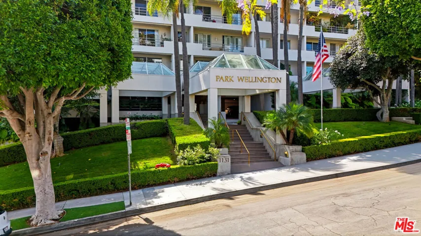 1131 Alta Loma Road 326, West Hollywood, California 90069