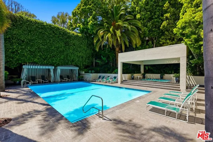 1131 Alta Loma Road 326, West Hollywood, California 90069