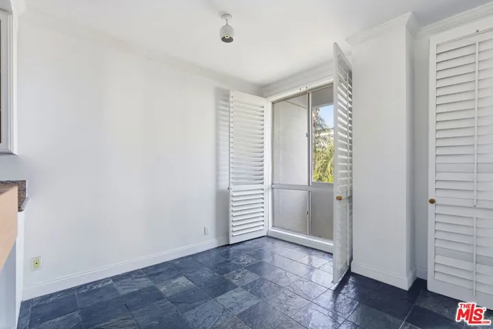 1131 Alta Loma Road 326, West Hollywood, California 90069