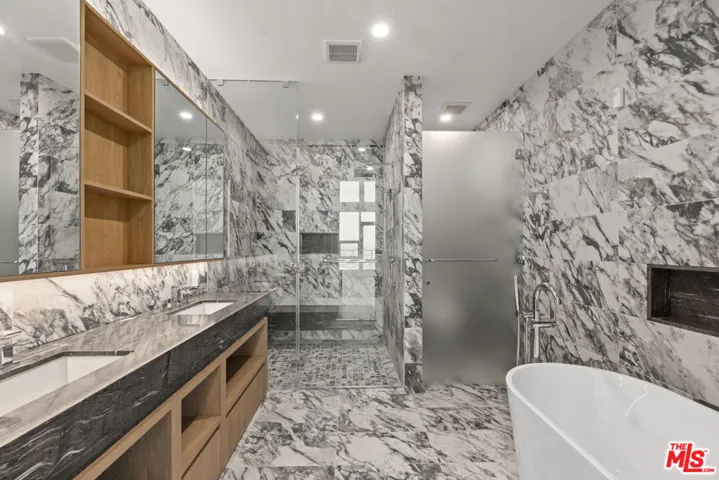 230 W Olympic Boulevard Ph 3, Los Angeles, California 90015