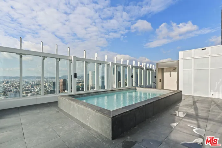 230 W Olympic Boulevard Ph 3, Los Angeles, California 90015