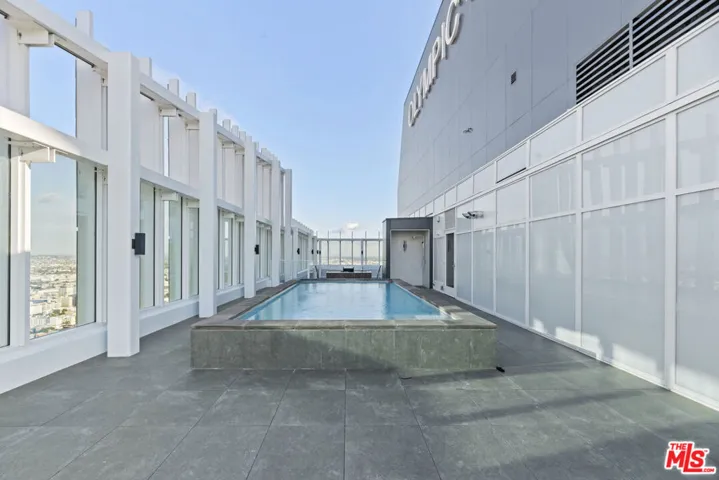 230 W Olympic Boulevard Ph 3, Los Angeles, California 90015