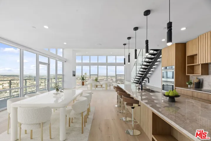 230 W Olympic Boulevard Ph 3, Los Angeles, California 90015