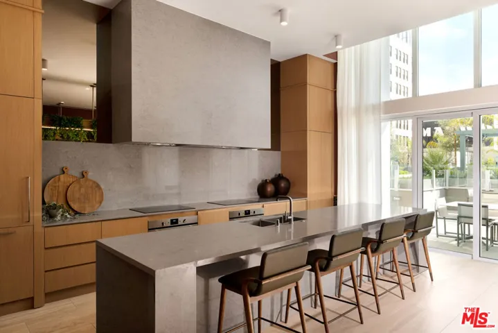 230 W Olympic Boulevard Ph 3, Los Angeles, California 90015