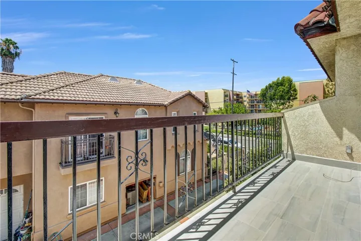 226 N Chandler B, Monterey Park, California 91754