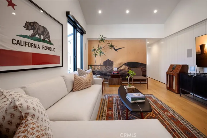 122 22nd Street, Huntington Beach, California 92648