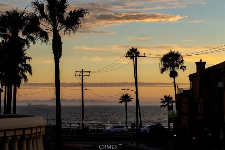 122 22nd Street, Huntington Beach, California 92648