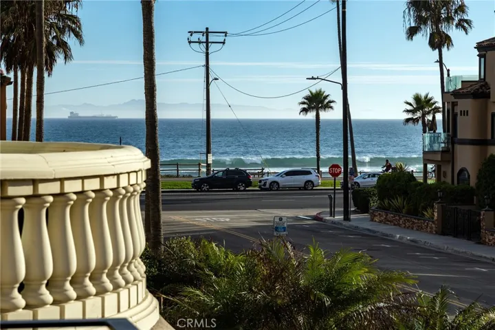 122 22nd Street, Huntington Beach, California 92648