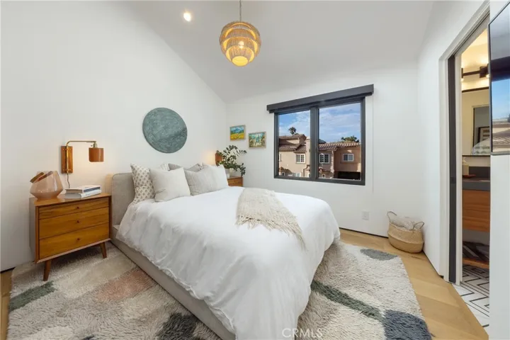 122 22nd Street, Huntington Beach, California 92648