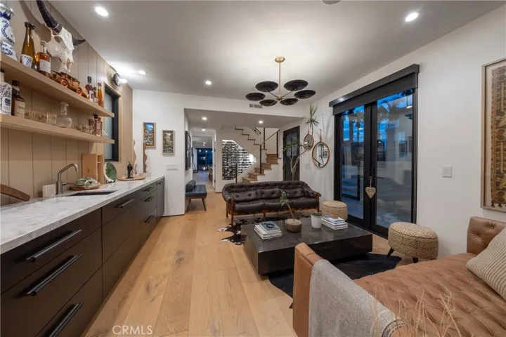 122 22nd Street, Huntington Beach, California 92648