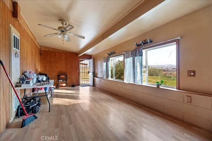 13285 Mesquite Road, Apple Valley, California 92308