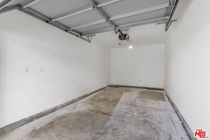 5223 W 20th Street 1/2, Los Angeles, California 90016