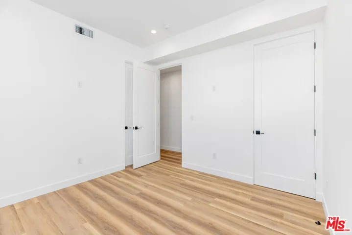 5223 W 20th Street 1/2, Los Angeles, California 90016