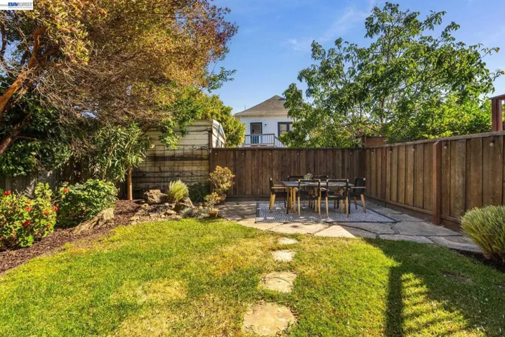 815 45th St, Oakland, California 94608