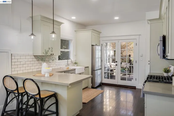 815 45th St, Oakland, California 94608