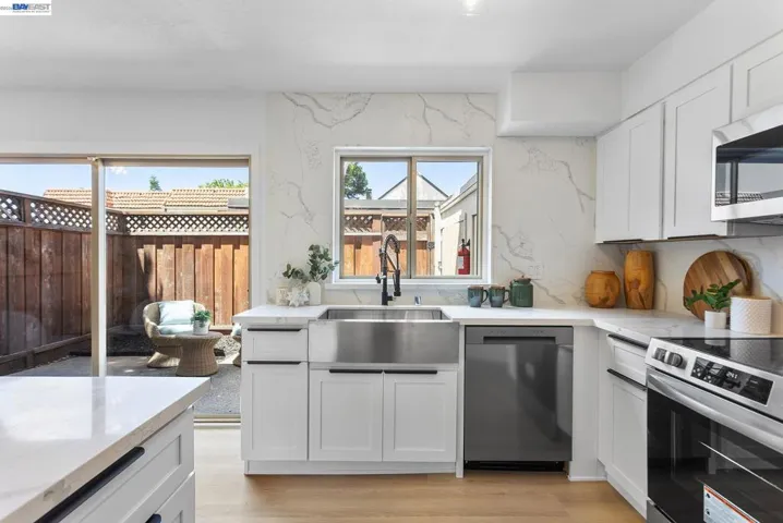 14715 Doolittle Dr, San Leandro, California 94577