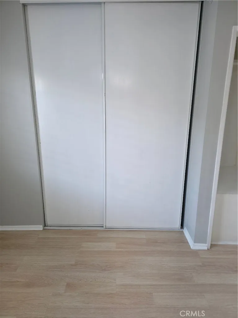 2nd bedroom Closet