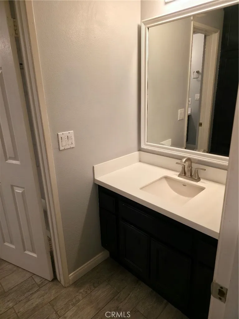 Jack and Jill 2nd vanity + closet