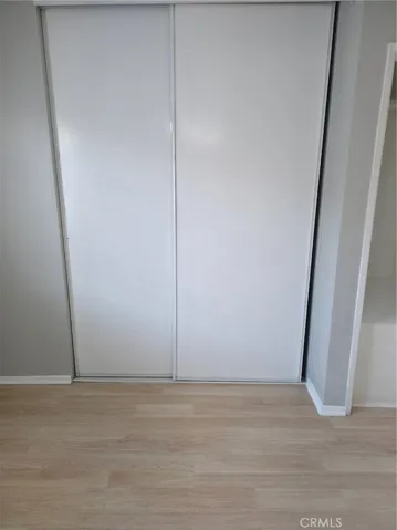 2nd bedroom Closet