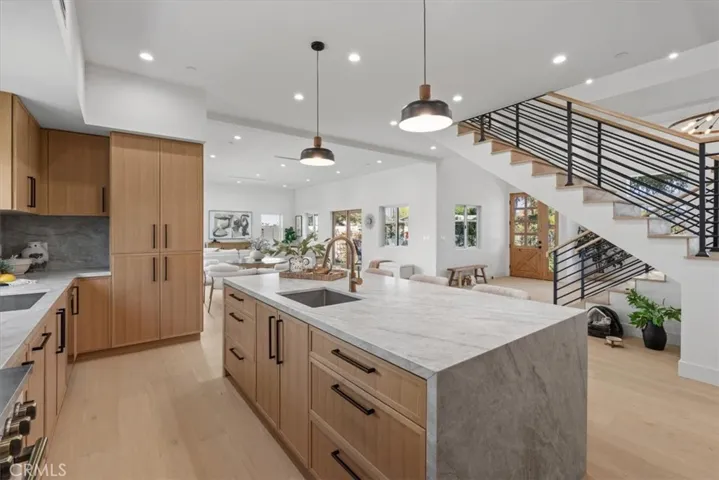 21811 San Jose Street, Chatsworth, California 91311