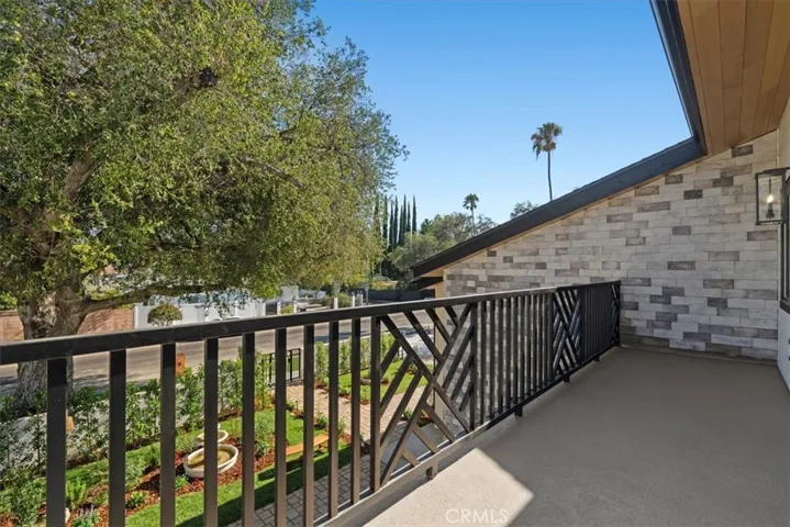 21811 San Jose Street, Chatsworth, California 91311