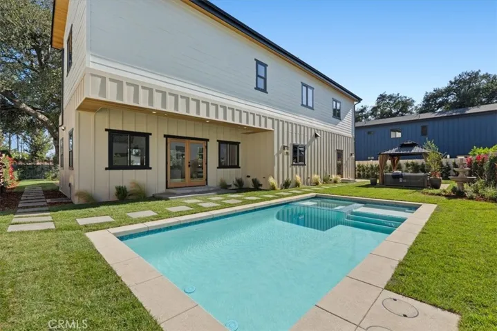 21811 San Jose Street, Chatsworth, California 91311