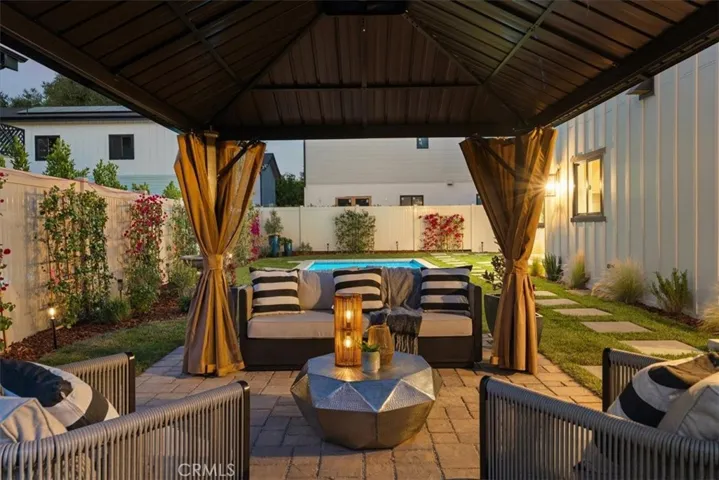 21811 San Jose Street, Chatsworth, California 91311