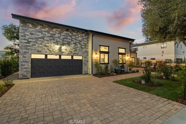 21811 San Jose Street, Chatsworth, California 91311