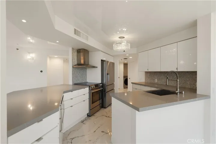 222 Monterey Road, Glendale, California 91206