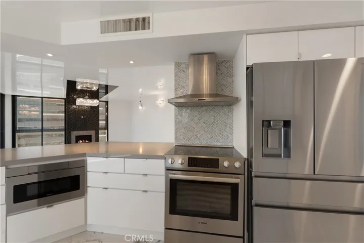 222 Monterey Road, Glendale, California 91206
